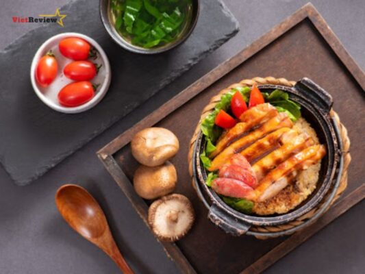 Nhà hàng Cơm Niêu Singapore KOMBO